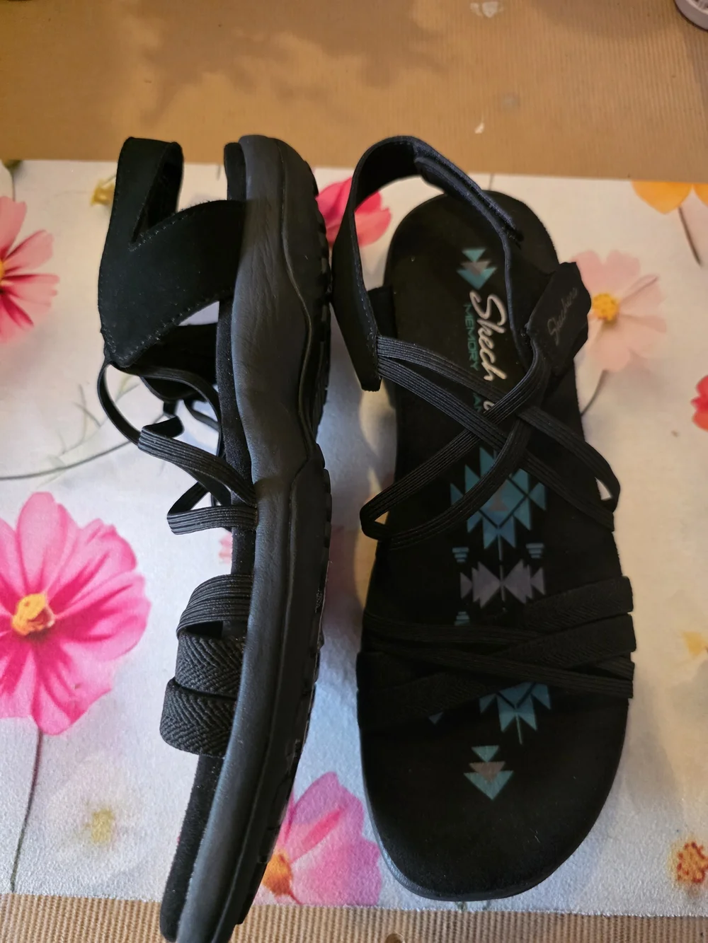 Skechers Black Strappy Memory Foam Sandals with Teal Aztec Insole